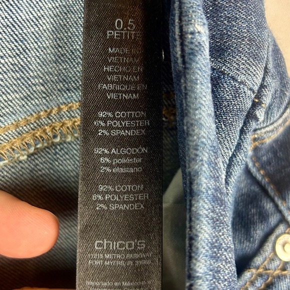 Chico's The So Slimming Girlfriend Ankle Jeans Petite Blue Denim 0.5 Small 6 - Picture 10 of 10